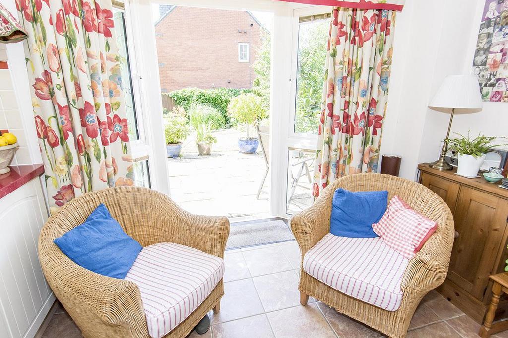 Breakfast Room