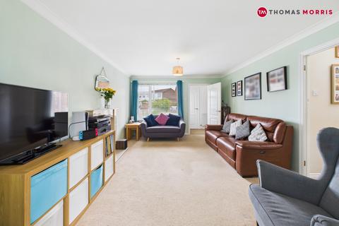 25 Beech Avenue, Biggleswade, SG18 0EG