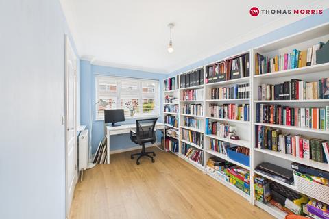 25 Beech Avenue, Biggleswade, SG18 0EG