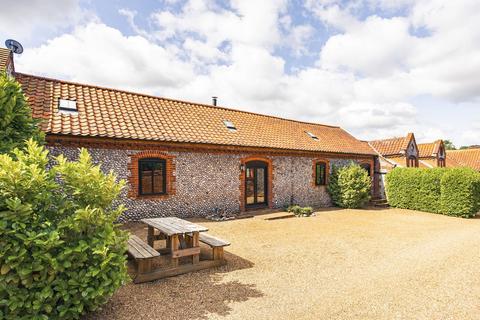 3 bedroom barn conversion for sale, Chain Free in Weybourne