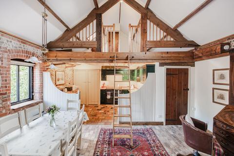 3 bedroom barn conversion for sale, Chain Free in Weybourne