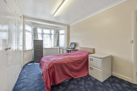 7 bedroom semi-detached house for sale, Westway, Raynes Park SW20