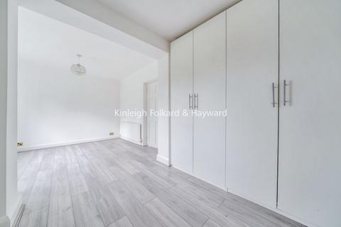 3 bedroom bungalow to rent, Gilroy Way, Orpington, BR5