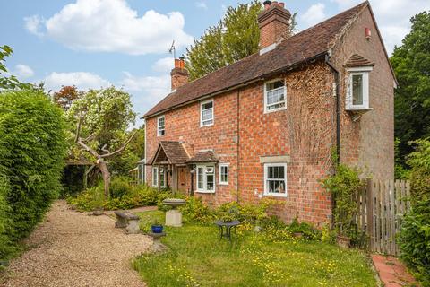 Bryle Cottage Tompsets Bank, Forest Row, RH18 5BG