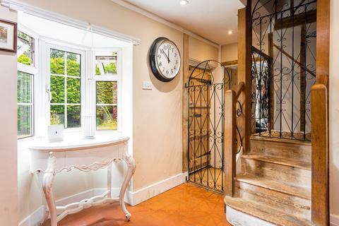 Bryle Cottage Tompsets Bank, Forest Row, RH18 5BG