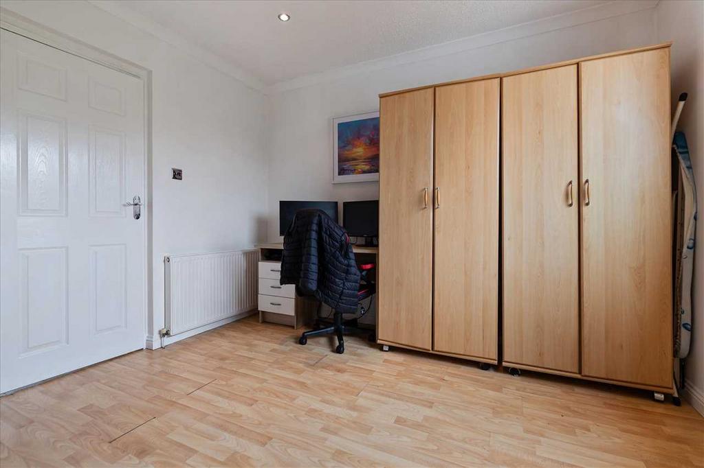 Bedroom Two (2)