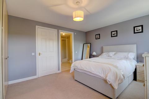 34 Princes Gate, High Wycombe, HP13 7AD