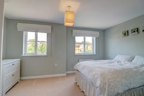 34 Princes Gate, High Wycombe, HP13 7AD