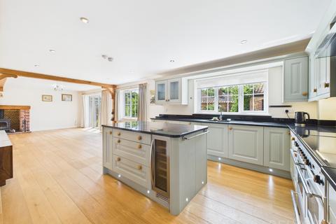 4 bedroom detached house for sale, Southview Close, Watton, IP25