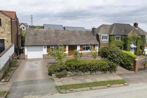 2 bedroom detached bungalow for sale, Gernhill Avenue, Fixby, Huddersfield