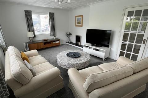 15 Crestway, Strete, Dartmouth, TQ6 0SF