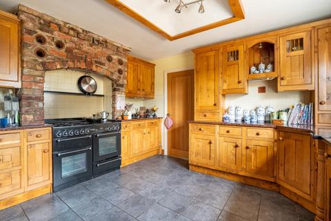 5 bedroom detached house for sale, Grimston Bar, York