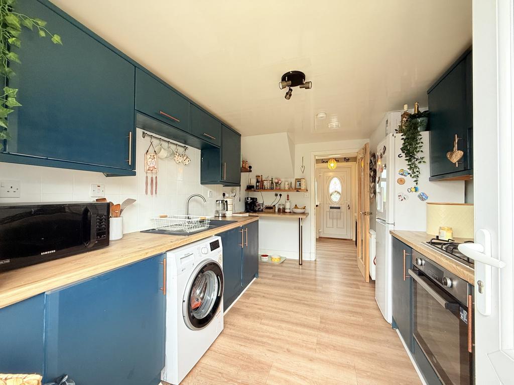 144 Hardthorn Road, Dumfries, DG2 9 JT - Braidwoods