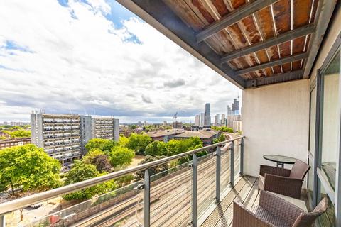 1 bedroom flat to rent, Salamanca Place, London SE1
