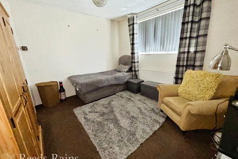 undefined, Bellhouse Road, Cheshire WA8