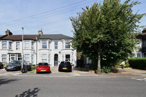 2 bedroom flat for sale, Northbrook Road, Ilford,  IG1
