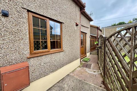 3 bedroom end of terrace house for sale, Heol Y Llwynau, Trebanos, Pontardawe, Swansea.