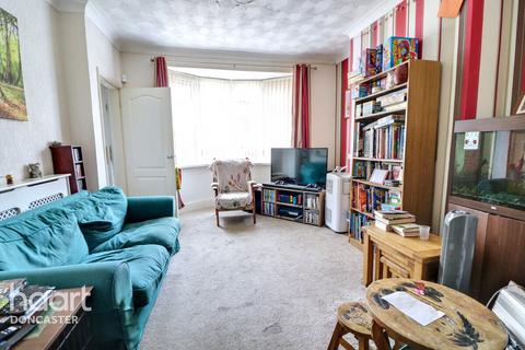 12 Farndale Road, Doncaster, DN5 8SH