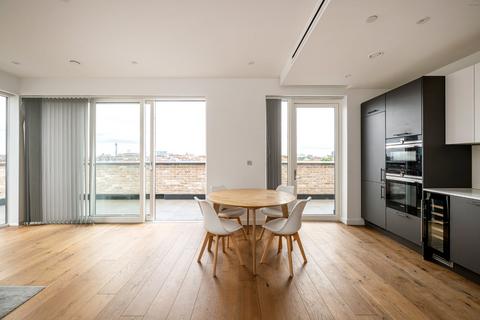 3 bedroom apartment for sale, Fisherton Street