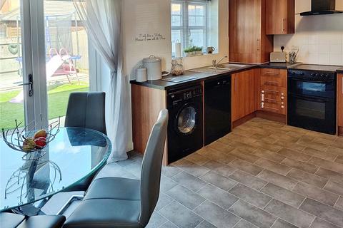 28 Farr Lane, Muxton, Telford, TF2 8TB