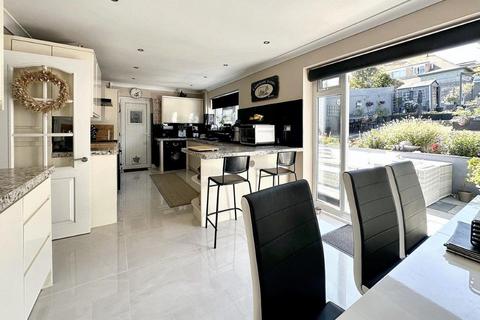 3 bedroom detached house for sale, Cissbury Crescent, Saltdean, BN2 8RH