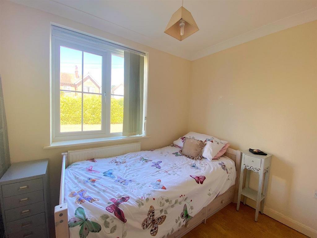 2 Chancery Ct - Bed3.jpg