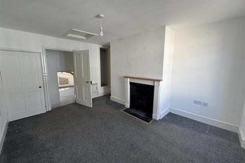 2, Stucley House Fore Street, Chulmleigh, EX18 7BR