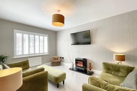 4 bedroom detached house for sale, Green Close, Great Haywood, ST18