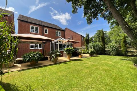 4 bedroom detached house for sale, Green Close, Great Haywood, ST18