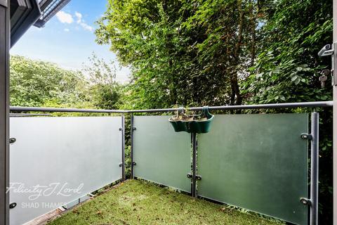 1 bedroom apartment for sale, 392 Rotherhithe Street, SE16