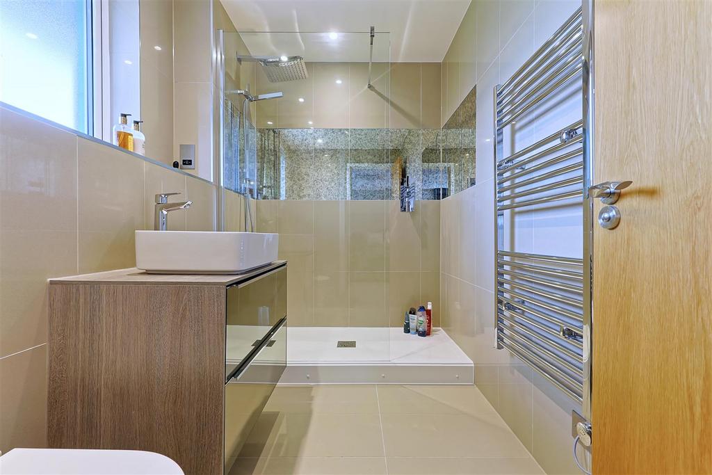 Wisley Penthouse 25.jpg