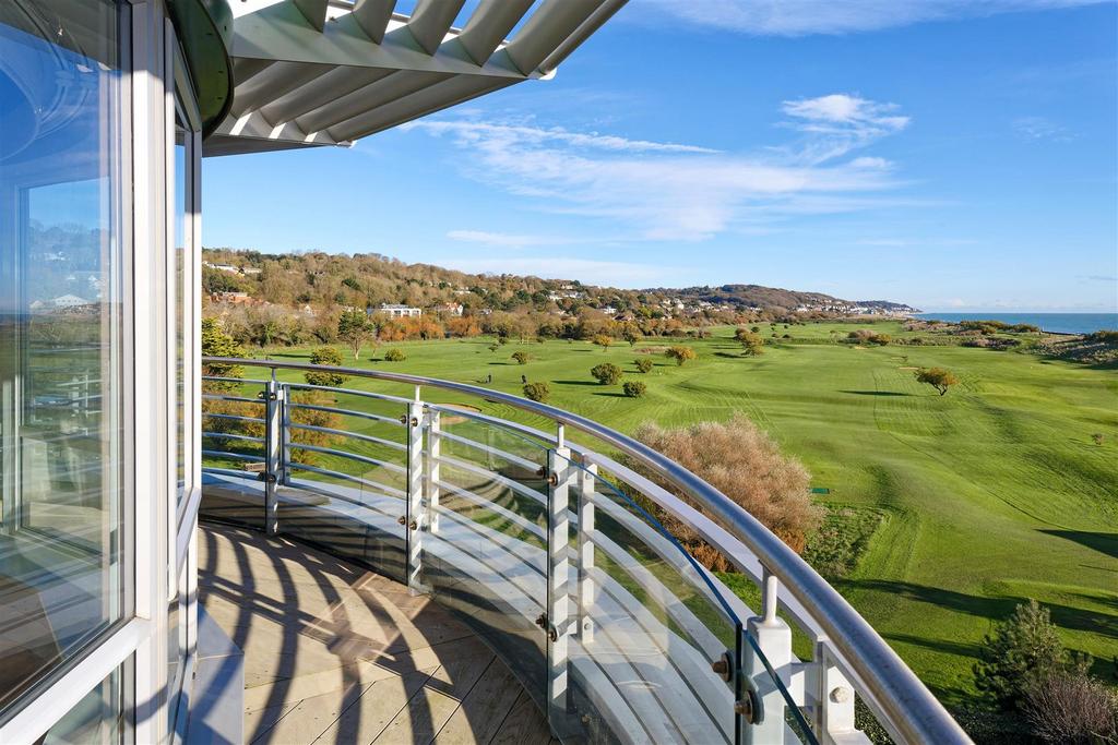 Wisley Penthouse 30.jpg