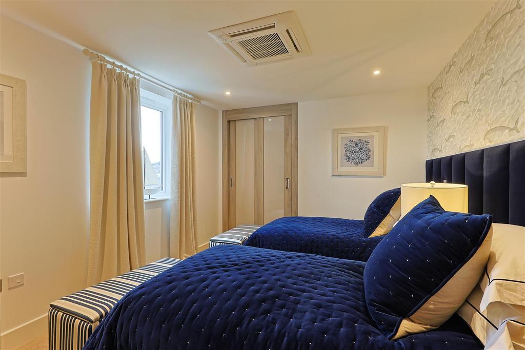 Wisley Penthouse 19.jpg