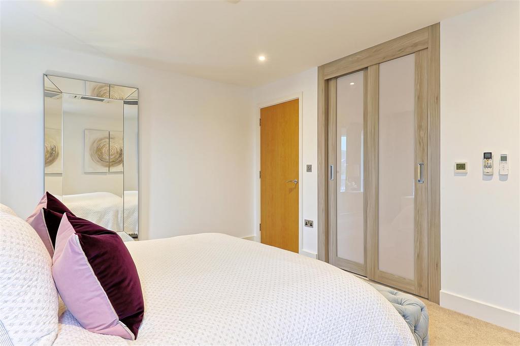 Wisley Penthouse 27.jpg