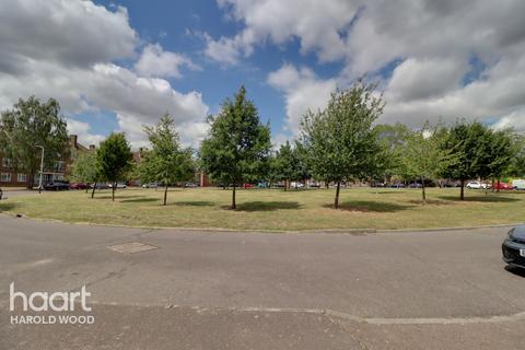 undefined, Kingsbridge Circus, Harold Hill