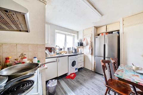 3 bedroom apartment for sale, Tiverton Road, London