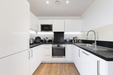 1 bedroom apartment for sale, Kingfisher Heights, London, E16