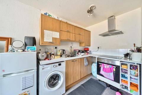 1 bedroom maisonette for sale, Langley,  Berkshire,  SL3