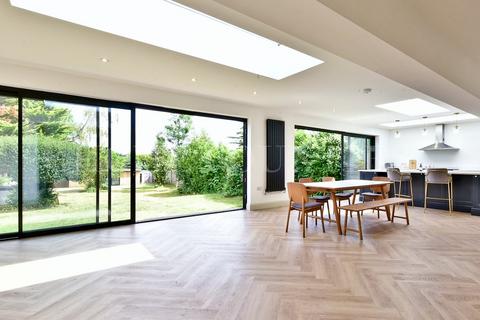 undefined, The Walk, Potters Bar, EN6