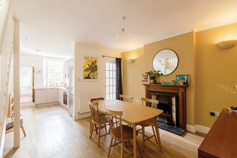 8 Southernhay Avenue, Bristol, BS8 4TJ