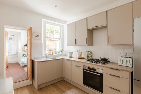 8 Southernhay Avenue, Bristol, BS8 4TJ
