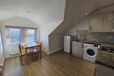 1 bedroom flat to rent, Upper Clapton Road, London E5