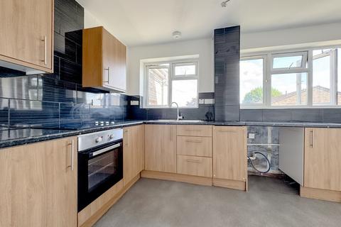 2 bedroom maisonette to rent, Little Stoke Lane, Little Stoke, Bristol, BS34