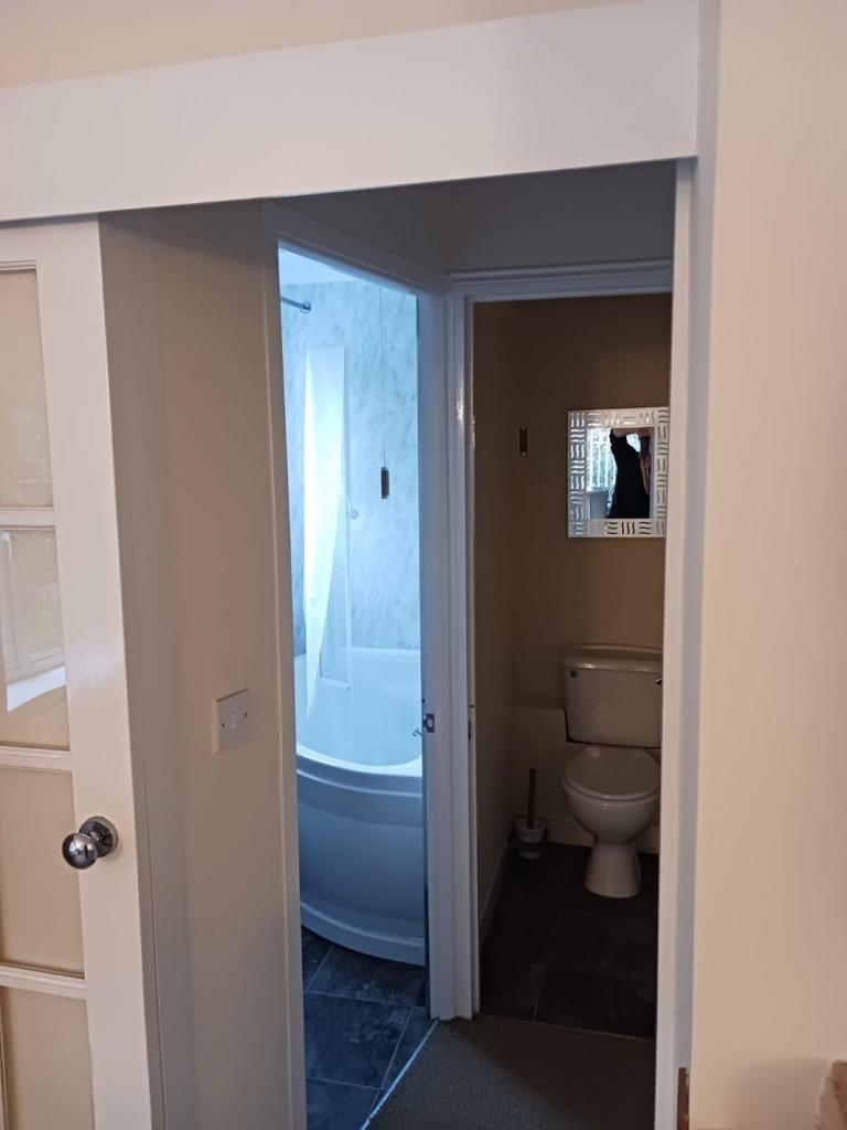 C9992 DCA-0056-4705-9 D13-863 A83 C12 B36.jpg