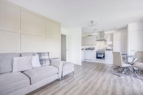 2 bedroom flat for sale, Amersham Road, Hazlemere, HP15