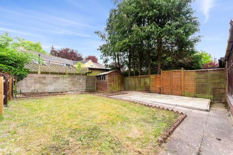 11 Bishops Mead, Laverstock, Salisbury, SP1 1RU