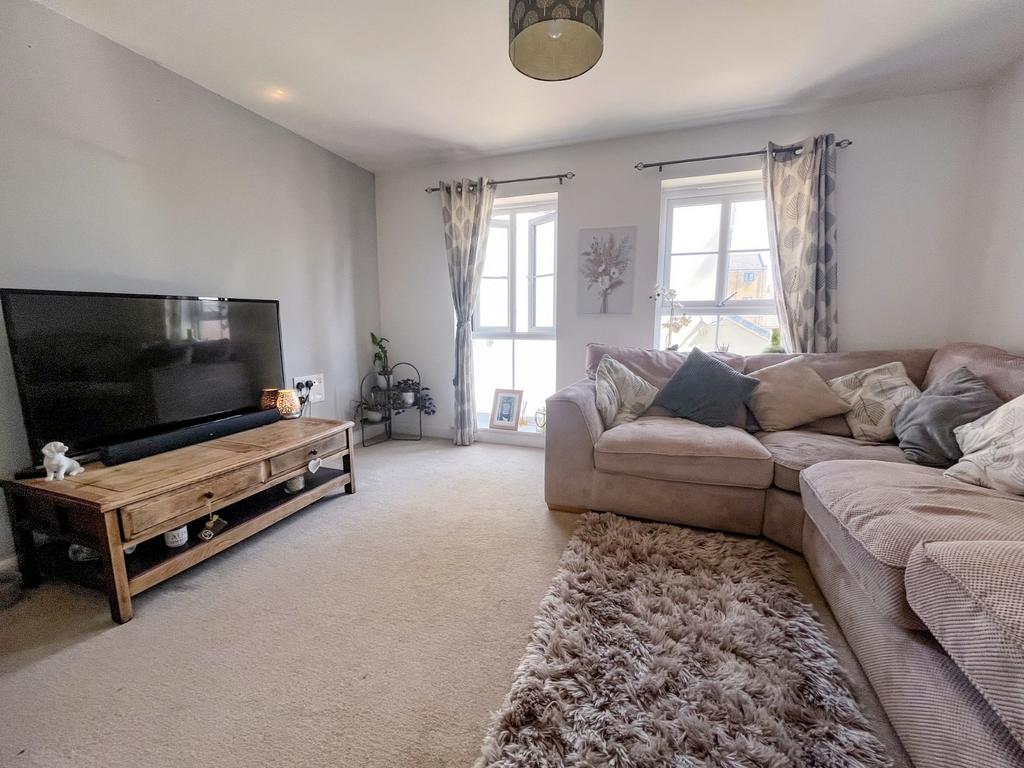 Living Room/Bedroom