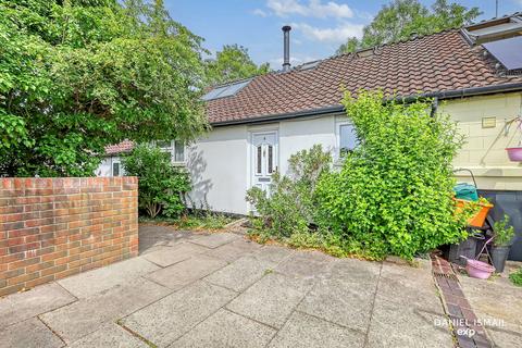 4 Breams Field, Langdon Hills, Basildon, SS16 6LG