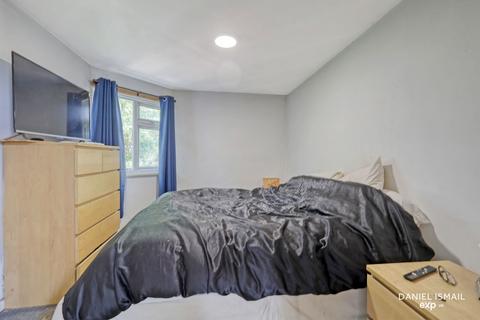 4 Breams Field, Langdon Hills, Basildon, SS16 6LG