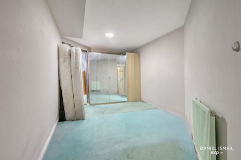 4 Breams Field, Langdon Hills, Basildon, SS16 6LG